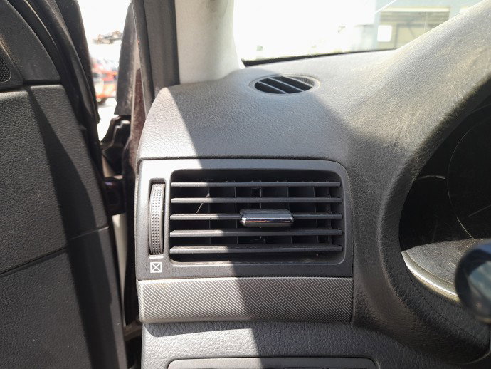 Grila aerisire stanga Toyota Avensis II (T25) [Fabr 2002-2008]