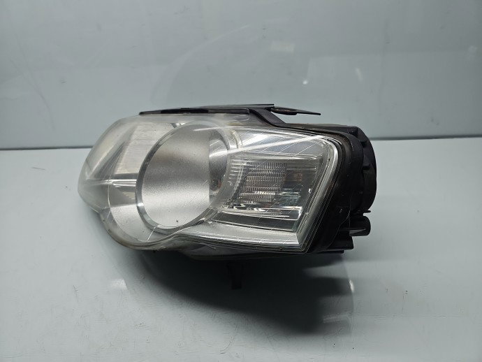 Far stanga Volkswagen Passat B6 Variant (3C5) [Fabr 2005-2010] 3C0941005R