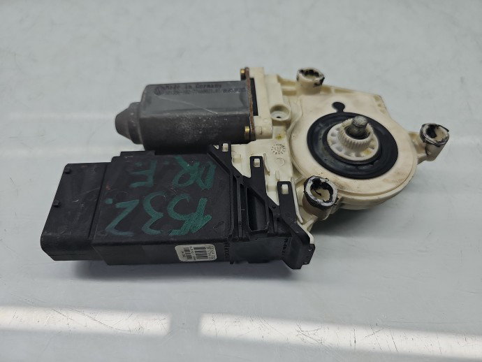 Motoras geam dreapta fata Volkswagen Golf 4 Variant (1J5) [Fabr 1999-2005] 1C1959802A