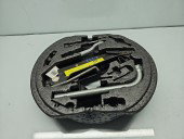 Set cric si cheie Volkswagen Golf 7 (5G) [Fabr 2014-prezent] OEM