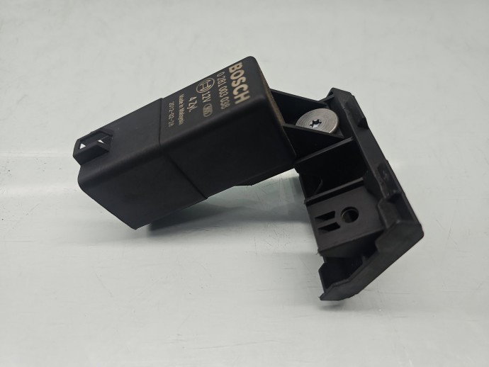 Releu Volkswagen Tiguan (5N) [Fabr 2007-2016] 038907281D