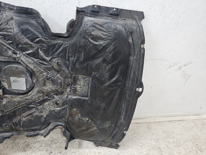 Scut motor Bmw 1 cabriolet (E88) [Fabr 2008-2013] OEM
