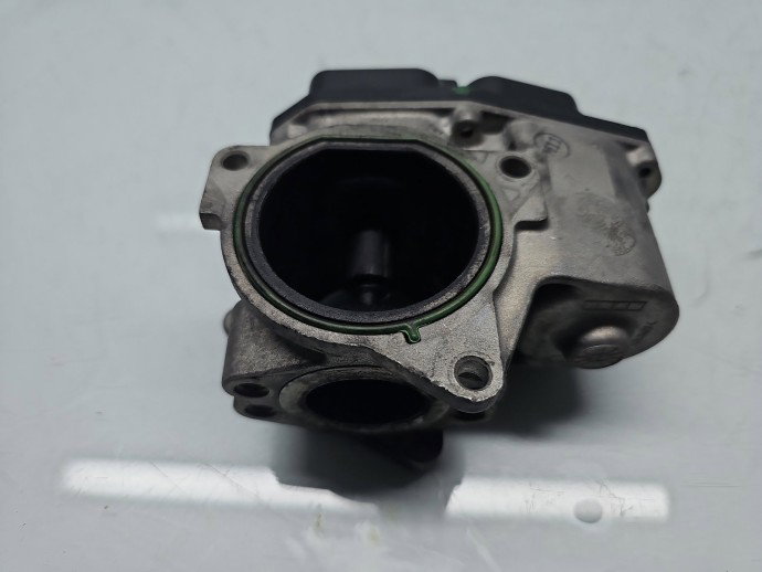 Supapa EGR Volkswagen Passat B6 (3C2) [Fabr 2005-2010] 03L131501E 2.0 TDI CBBB 125KW / 170CP