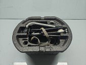 Set cric si cheie Skoda Roomster Praktik (5J) [Fabr 2006-2015] OEM