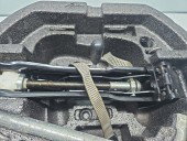 Set cric si cheie Skoda Roomster Praktik (5J) [Fabr 2006-2015] OEM