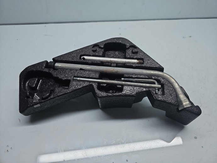 Cheie pentru roti Volkswagen Touareg (7LA, 7L6) [Fabr 2003-2010] 7L0012113