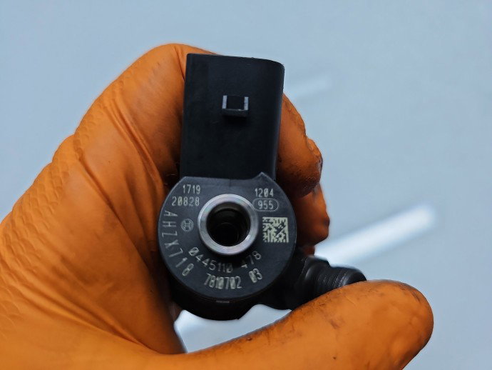 Injector Bmw 3 (F30) [Fabr 2012-2017] 7810702-03, 0445110478 2.0 N47N 135KW / 184CP