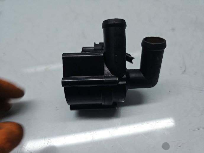Pompa recirculare apa AUDI A3 (8P1) [Fabr 2003-2012] 5N0965561 2.0 TDI CBBB 125KW / 170CP