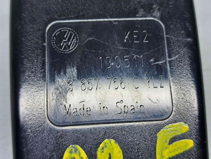  Capsa centura dreapta fata Volkswagen Passat B7 (362) [Fabr 2010-2014] 1K6857756C