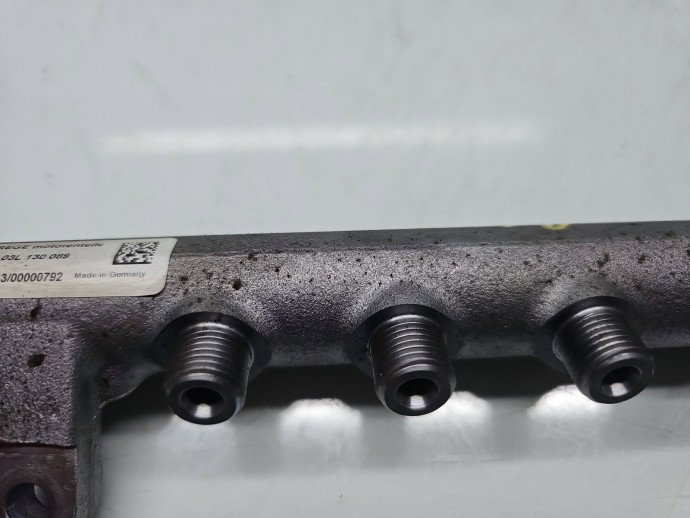 Rampa injectoare Volkswagen Tiguan (5N) [Fabr 2007-2016] 03L130089 2.0 TDI CBBB 125KW / 170CP