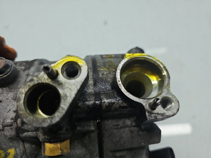 Compresor clima Volkswagen Golf 6 (5K1) [Fabr 2009-2013] 5N0820803 2.0 TDI CBBB 125KW / 170CP
