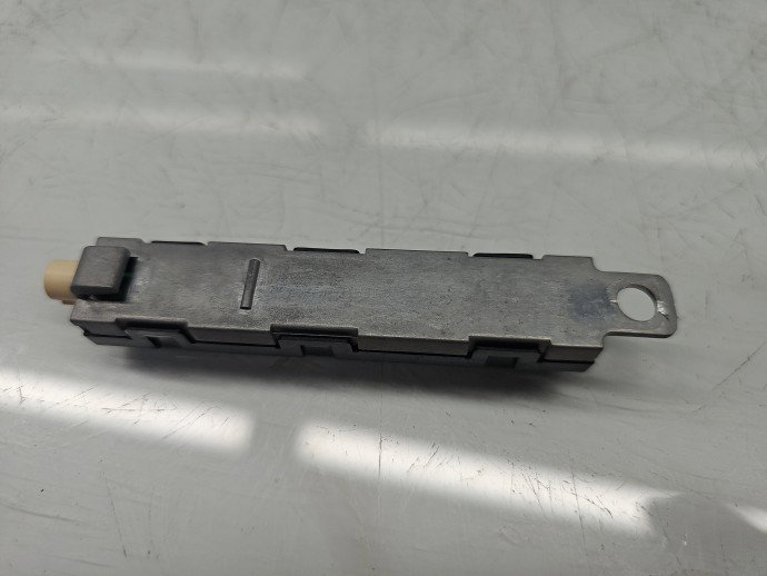 Amplificator antena Volkswagen Golf 6 (5K1) [Fabr 2009-2013] 5K0035552