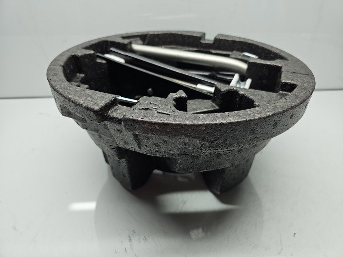 Set cric si cheie Skoda Rapid (NH3) [Fabr 2012-2019] 5JA012115G