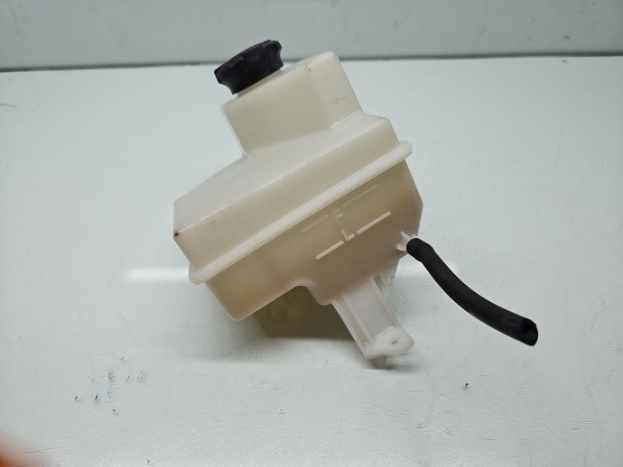Vas expansiune KIA Ceed (JD) [Fabr 2012-2018] Sedan 25430-A2000