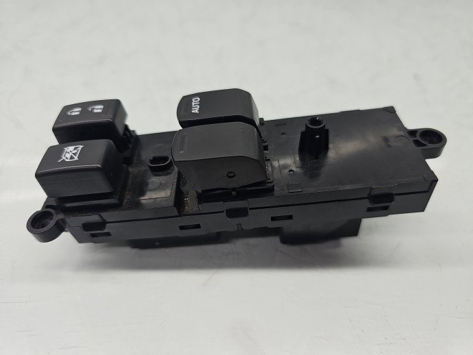 Butoane comanda geamuri sofer Suzuki Swift 4 (MH) [Fabr 2010-prezent] OEM
