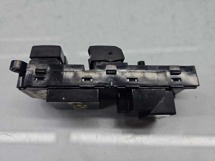 Butoane comanda geamuri sofer Suzuki Swift 4 (MH) [Fabr 2010-prezent] OEM