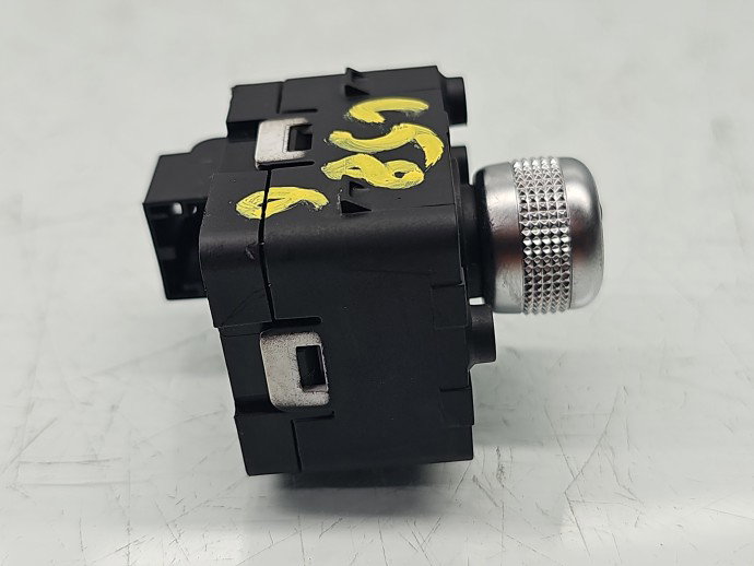 Buton reglaj oglinzi AUDI Q2 (GAB) [ Fabr 2016-prezent] 4M0959565S