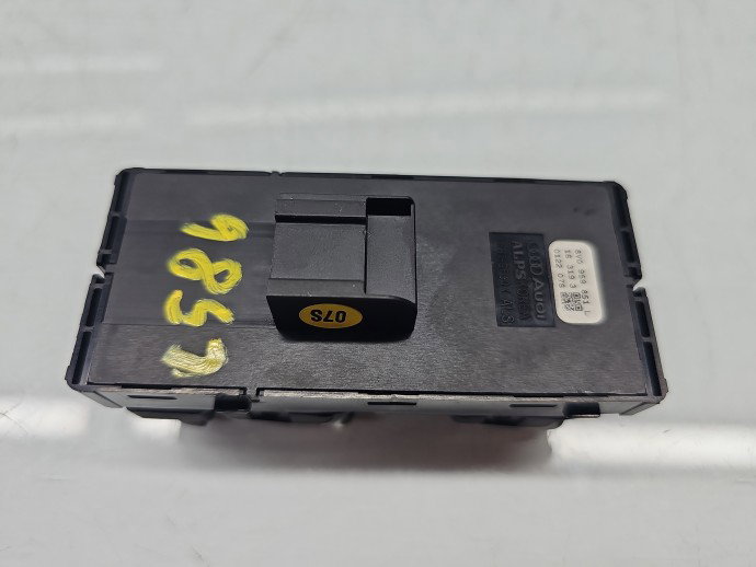 Butoane comanda geamuri sofer AUDI Q2 (GAB) [ Fabr 2016-prezent] 8V0959851L