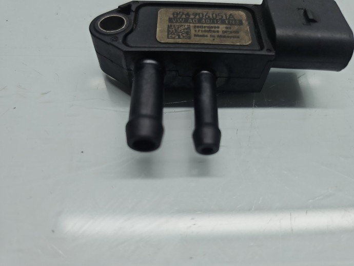 Senzor presiune Volkswagen Golf 6 (5K1) [Fabr 2009-2013] 076906051A