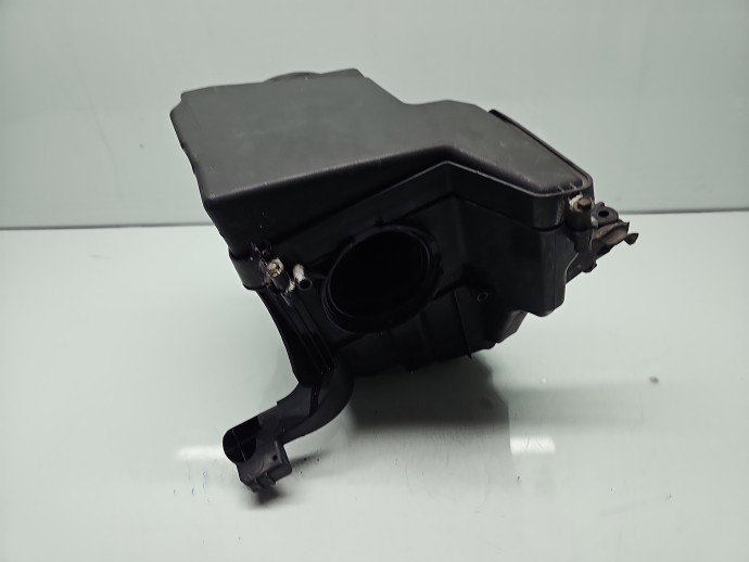 Carcasa filtru aer Volvo V40 II [Fabr 2013-2019] AV61-9600-BF 1.6 D4162T 84KW / 115CP