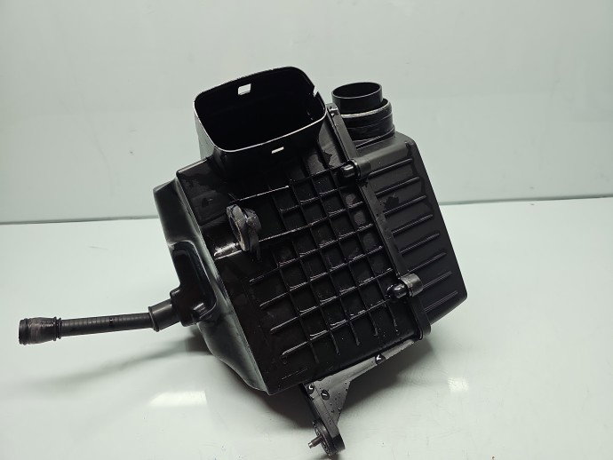 Carcasa filtru aer Skoda Roomster Praktik (5J) [Fabr 2006-2015] 6R0129607C 1.2 TSI CBZA 63KW / 86CP