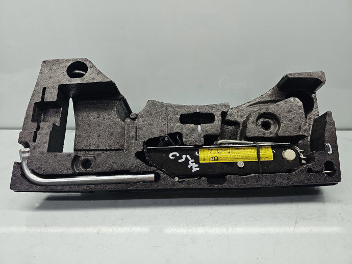 Set cric si cheie Volkswagen Passat B7 (362) [Fabr 2010-2014] 3C5012115D