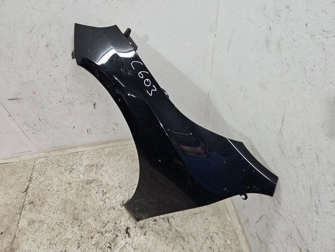 Aripa stanga fata Volvo S60 II [Fabr 2010-2018] Sedan Facelift, R-Design BLACK SAPPHIRE