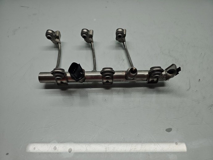 Rampa injectoare Opel Opel Adam (M13) [Fabr 2012-2019] 55492823 1.0 Benz B10XFL 77KW / 105CP