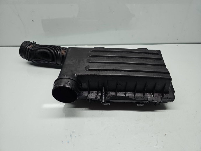 Carcasa filtru aer Seat Leon (5F1) [Fabr 2012-2018] 04E129611G 1.4 TSI CXSA 90KW / 122CP