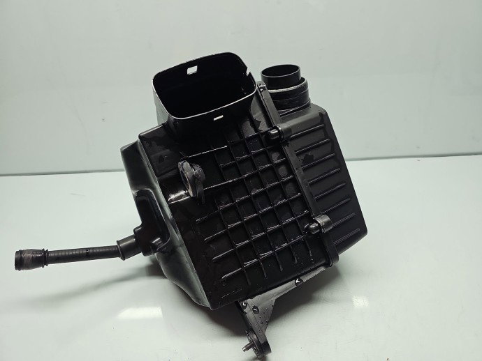 Carcasa filtru aer Skoda Fabia 2 (5J, 542) [Fabr 2007-2014] 6R0129607C 1.2 TSI CBZA 63KW / 86CP