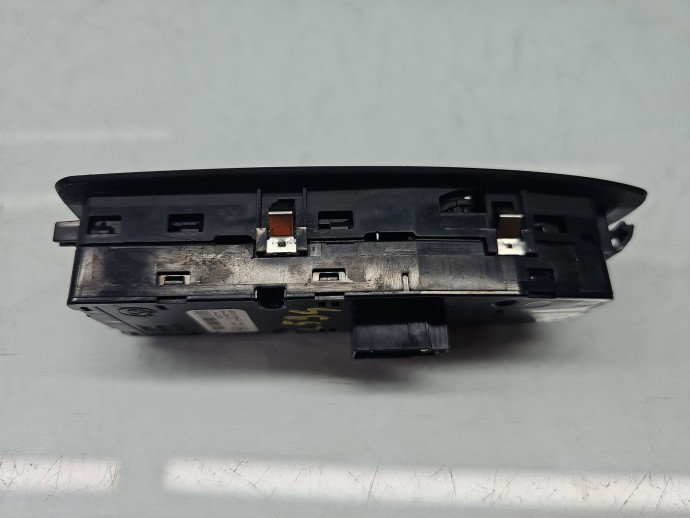 Butoane comanda geamuri sofer Bmw 4 (F32) [Fabr 2013-2021] 9208108-02