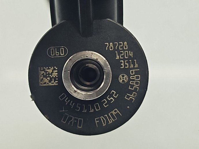 Injector Citroen C2 (JM) [Fabr 2003-2009] 565889, 0445110252 1.4 HDI 8HZ 50KW / 68CP