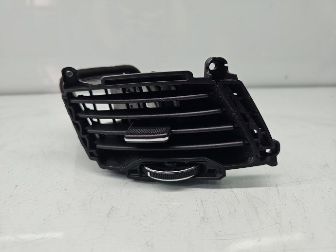 Grila aerisire centrala dreapta KIA Sportage III [Fabr 2010-2016] 97420-3W000