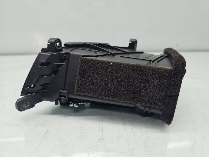 Grila aerisire centrala dreapta KIA Sportage III [Fabr 2010-2016] 97420-3W000