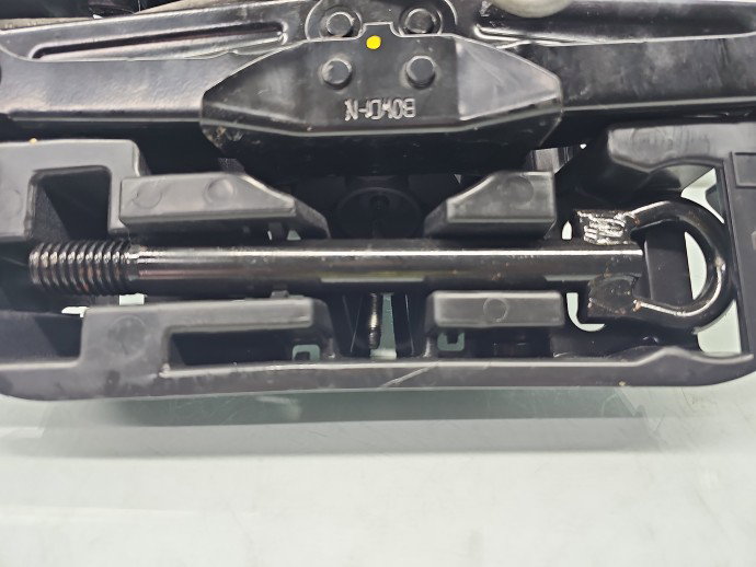 Set cric si cheie Renault Megane 4 [Fabr 2015-prezent] 997504622R