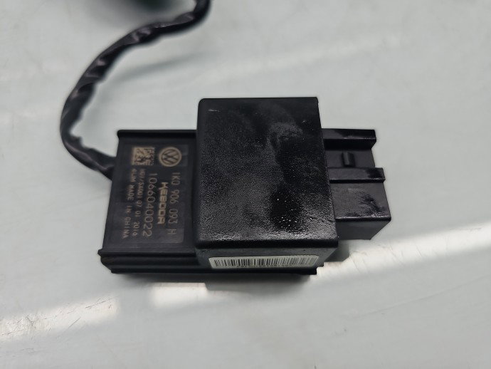 Releu pompa combustibil Skoda Rapid (NH3) [Fabr 2012-2019] 1K0906093H