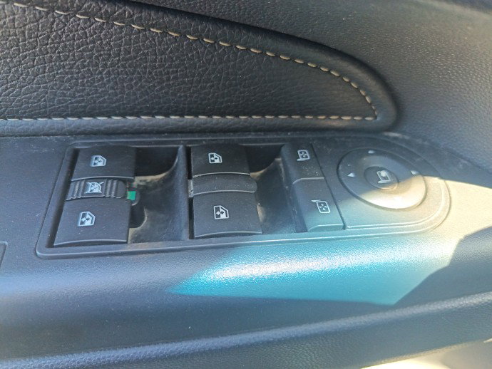 Butoane comanda geamuri sofer Opel Zafira B (A05) [Fabr 2006-2011]