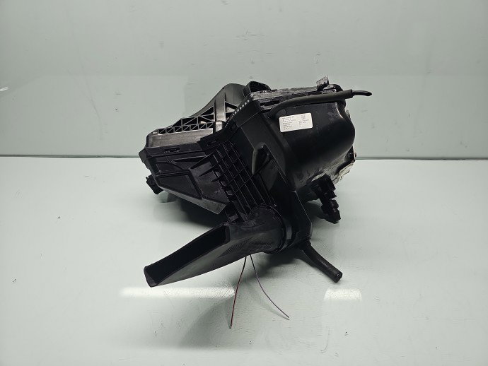 Carcasa filtru aer AUDI Q5 (8RB) [Fabr 2008-2016] 8K0133835BM 2.0 TDI CGLC 130KW / 177CP