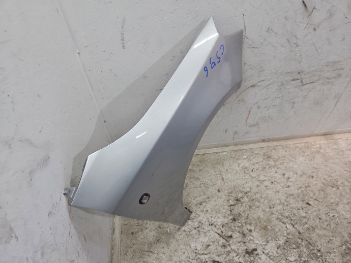 Aripa dreapta fata Skoda Roomster Praktik (5J) [Fabr 2006-2015] Monovolum LA7W