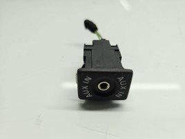 Conector auxiliar USB Volkswagen Golf 6 (5K1) [Fabr 2009-2013] 5M0035724