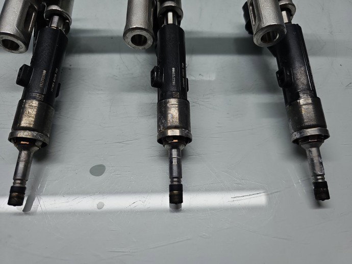 Rampa injectoare Citroen C4 (II) [Fabr 2009-2018] 9811353880 1.2 Benz B12XHL 96KW / 130CP