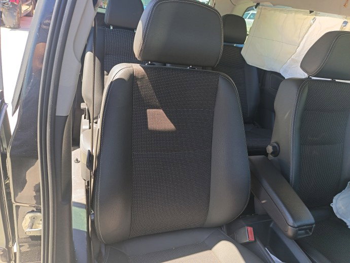 Scaun dreapta fata Opel Zafira B (A05) [Fabr 2006-2011]