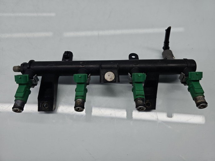 Rampa injectoare Citroen C3 (I) [ Fabr 2002-2009] 9655833580 1.4 Benz KFV 54KW / 74CP