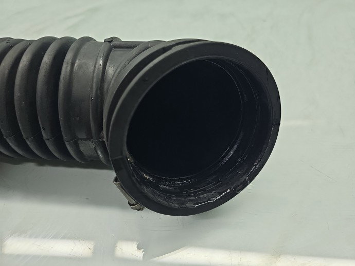 Tub admisie aer Opel Antara [Fabr 2006-2017] 20998611 2.2 CDTI A22DM 135KW / 184CP1P