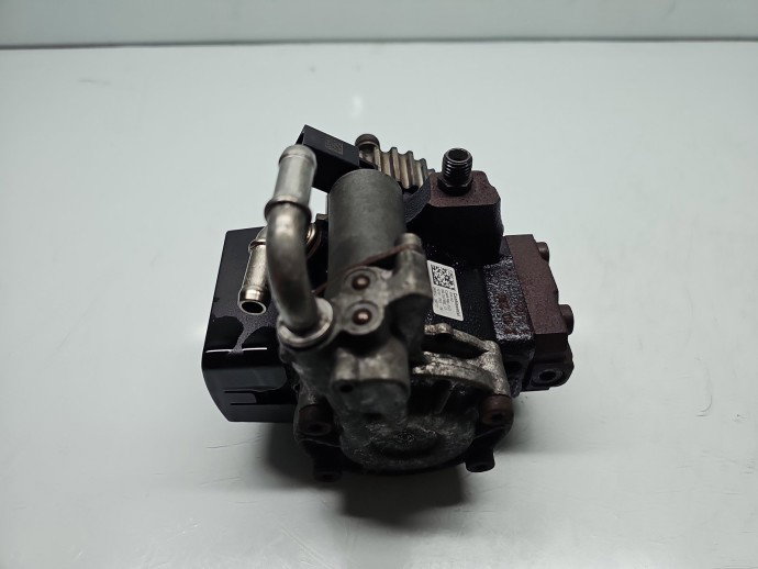 Pompa inalta presiune Volkswagen Golf 6 (5K1) [Fabr 2009-2013] 03L130755E 1.6 TDI CAYC 77KW / 105CP