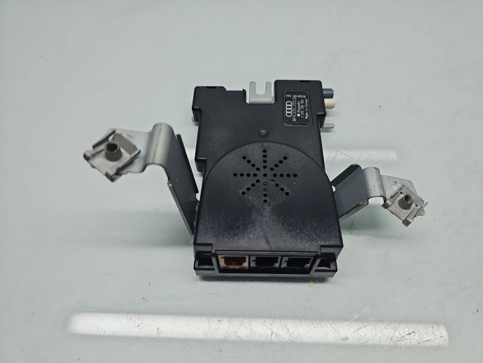 Amplificator antena AUDI A3 (8P1) [Fabr 2003-2012] 8P4035225D