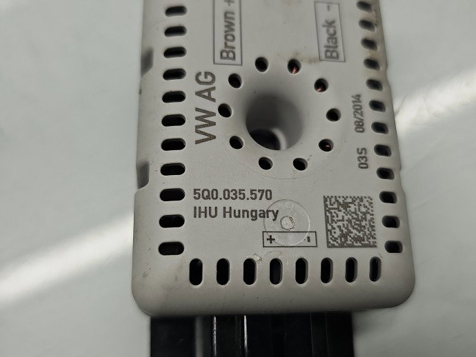 Amplificator antena Seat Leon (5F1) [Fabr 2012-2018] 5Q0035570