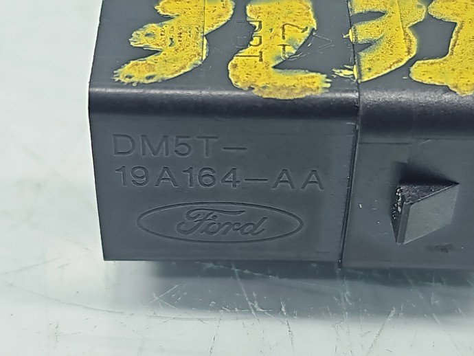 Conector auxiliar USB Ford Fiesta 6 [Fabr 2008-prezent] DM5T-19A164-AA