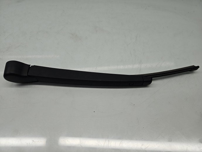 Brat stergator haion Volkswagen Golf 7 (5G) [Fabr 2014-prezent] OEM