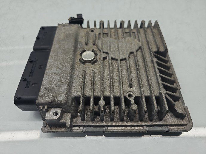 Calculator motor ECU Seat Leon (1P1) [Fabr 2005-2011] 03L906023LH 1.6 TDI CAYC 77KW / 105CP